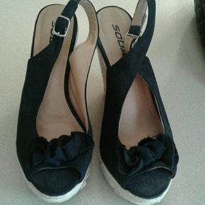 EUC Soda Espadrille Wedges SZ 9